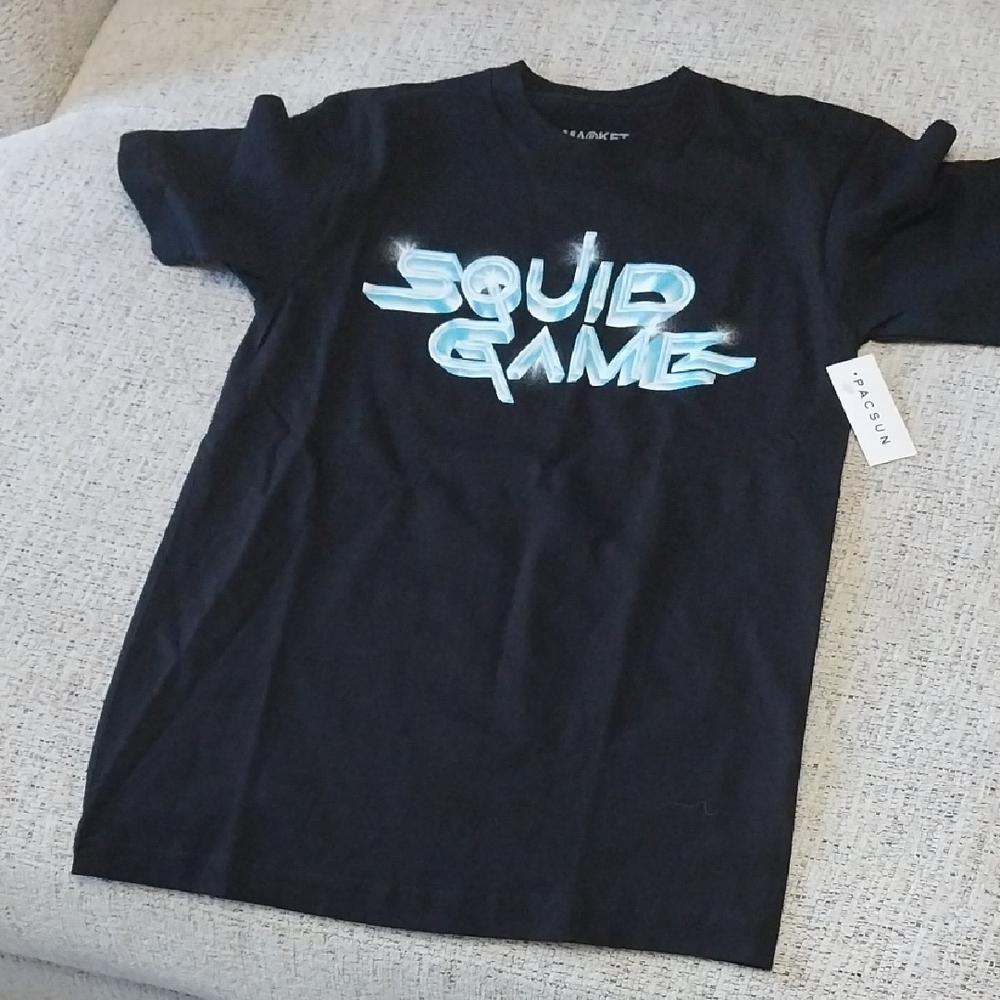 PacSun Black Tee with Light Blue Graphic